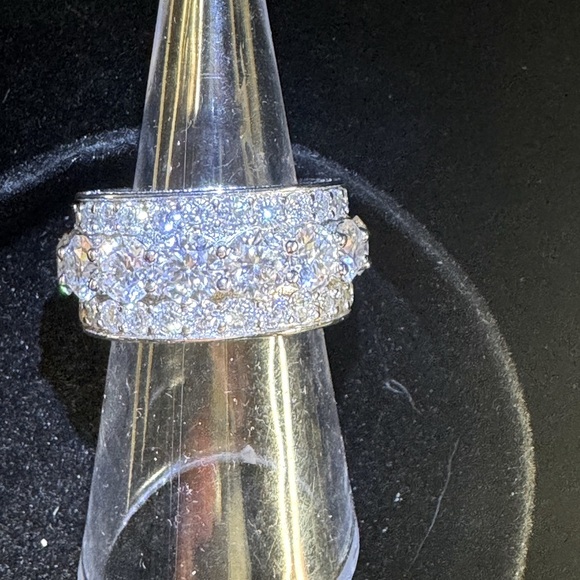 Women's 5 Layer Gorgeous Diamond Eternity Band 5Ctw White Gold Vermeil Size 7 - Picture 1 of 12